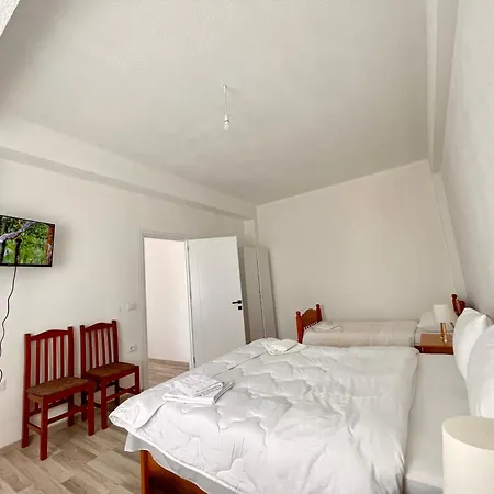 Διαμέρισμα Holiday Apartment *