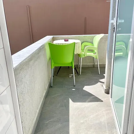 Lägenhet Holiday Apartment Pogradec